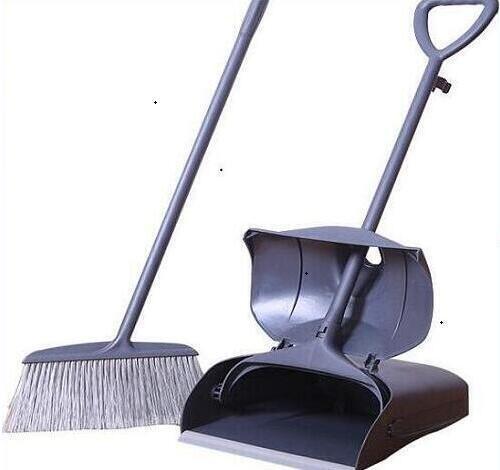 代購配送日常生活用品：掃把帶垃圾鏟