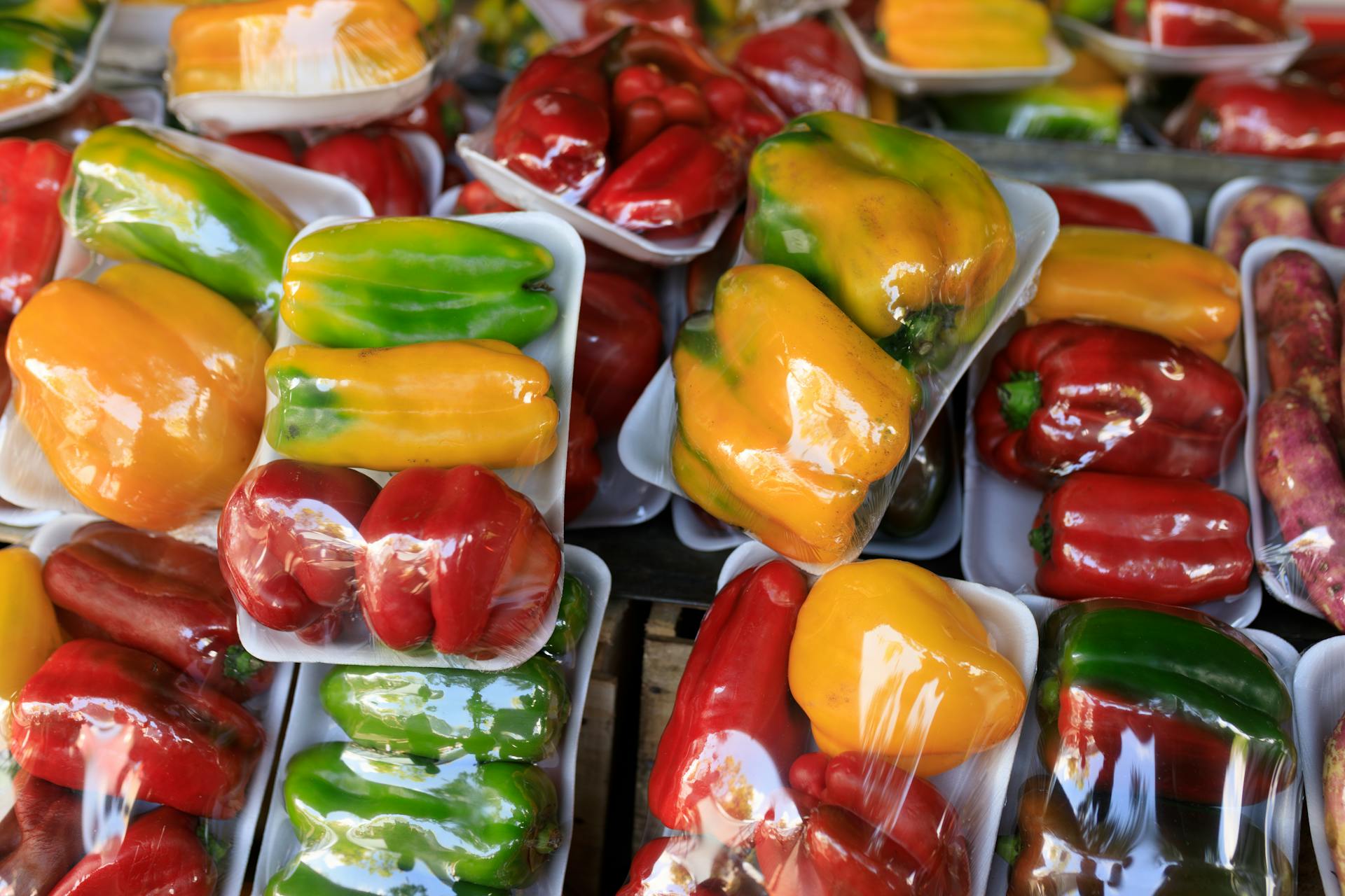 ?保鮮膜裹得越緊越保鮮？很多人都錯了！深圳農產品配送公司為您科普